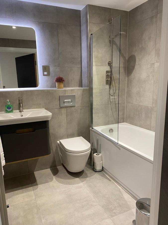 Icona - Brand New City Centre Apartment York Luaran gambar