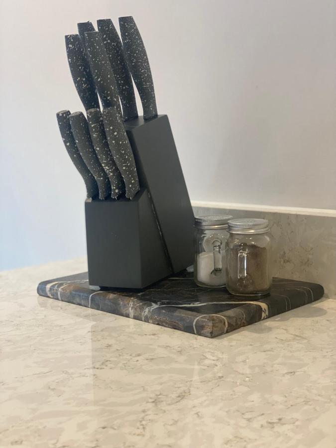 Icona - Brand New City Centre Apartment York Luaran gambar